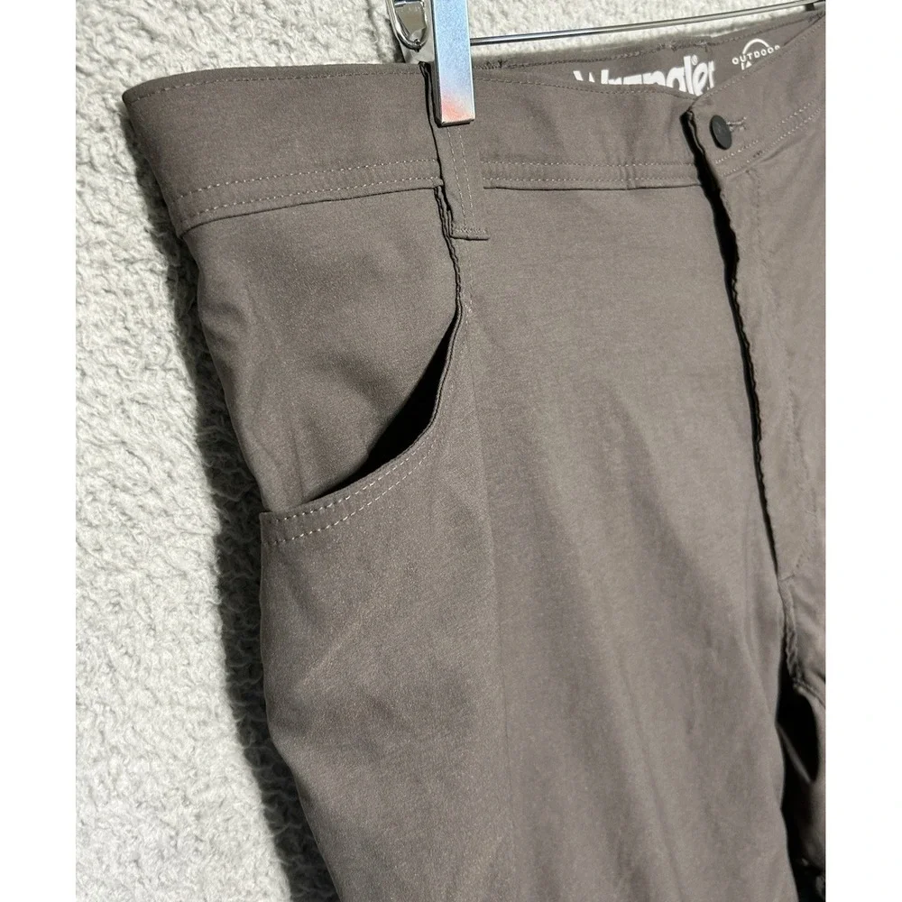 New Wrangler Mens 42X30 Outdoor Fleece Lined All Terrain Pant Flex Waistband‎